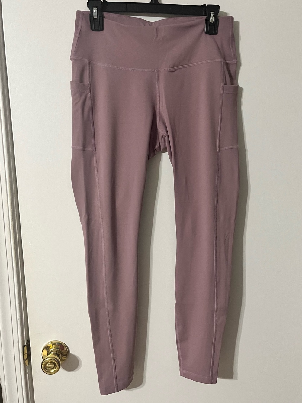 💜 Amazon Brand Pocketed Lavender Leggings with Pockets